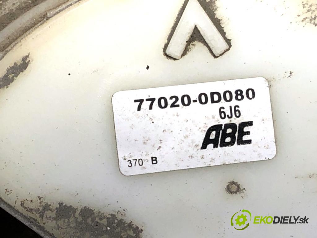 TOYOTA YARIS II liftback 2007 51 kW 1.0 VVT-i (KSP90_) 998 pumpa paliva 77020-0D080
