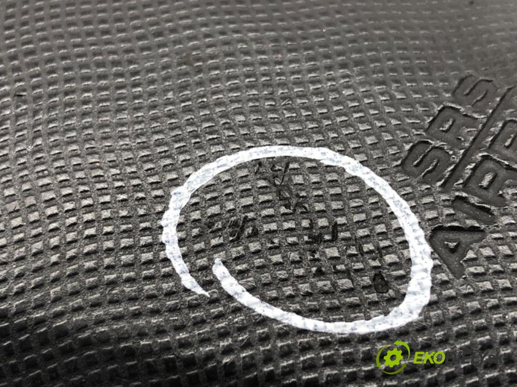 TOYOTA YARIS II liftback 2007 51 kW 1.0 VVT-i (KSP90_) 998 AirBag volantu  (Airbag)