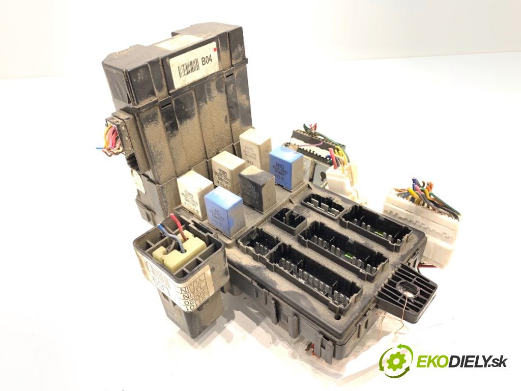 HYUNDAI SANTE FE I SUV 2001 107 kW 2.4 16V 4x4 2351 modul BSI  (Pojistková skříňka)