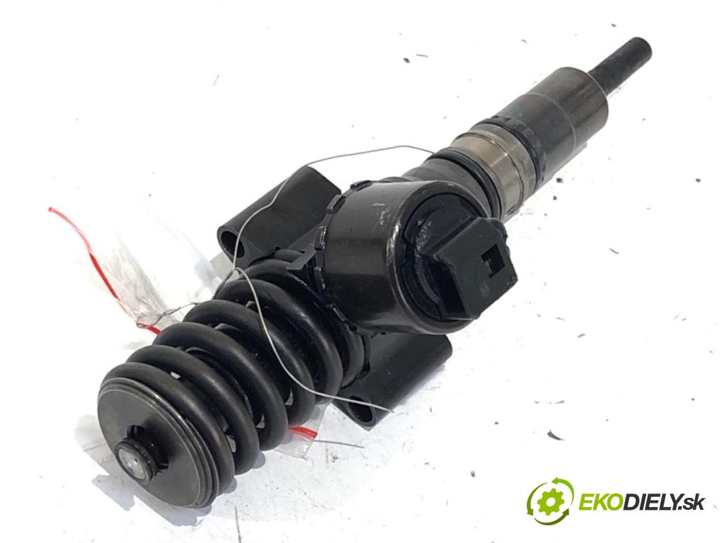 VW GOLF V liftback 2003 103 kW 2.0 TDI 1968 Vstrekovač 03G130073B (Vstrekovač paliva)