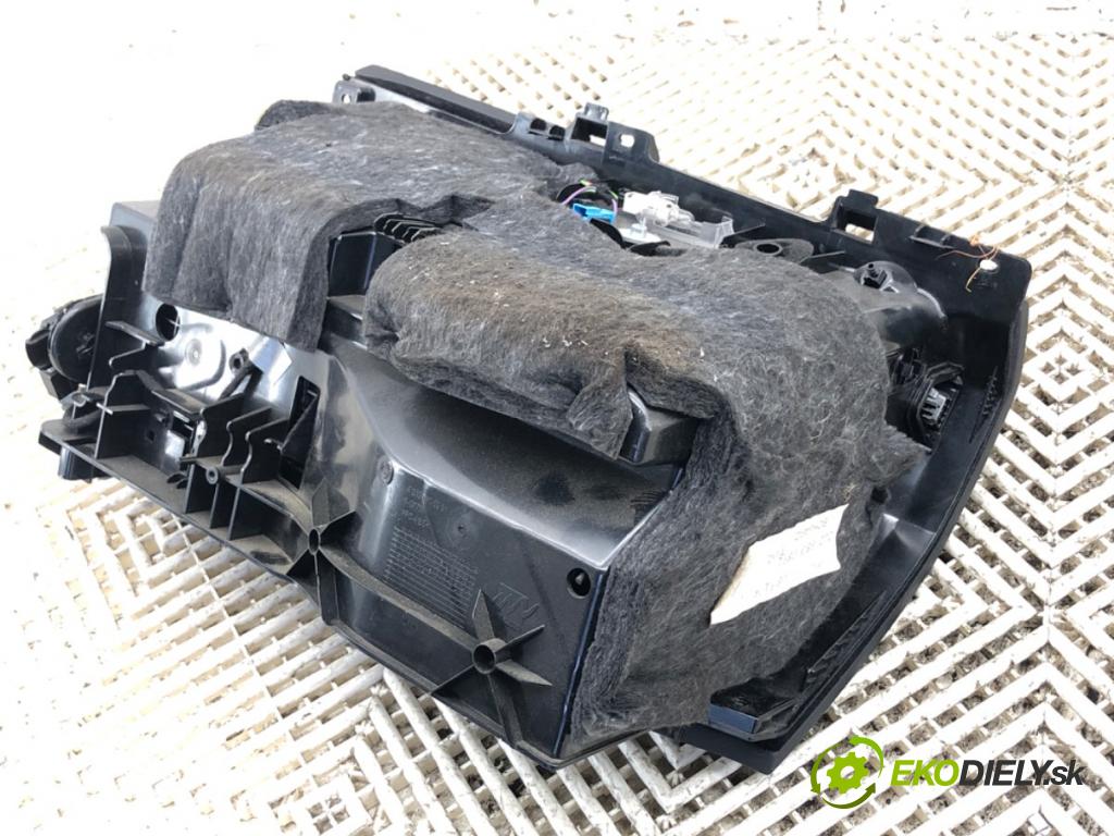 MERCEDES-BENZ S212 Kombi 2012 100 kW E 200 CDI / BlueTEC (212.205, 212.206) 2143 Priehradka, kastlík spolujazdca  (Priehradka (kastlík))