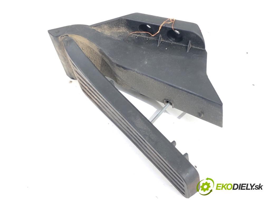 MERCEDES-BENZ S212 Kombi 2012 100 kW E 200 CDI / BlueTEC (212.205, 212.206) 2143 Potenciometer plynu A2043000004 (Potenciometer plynového pedálu)