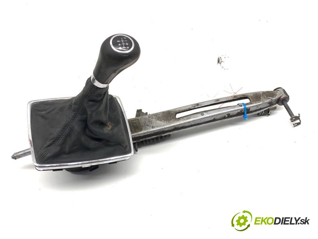 MERCEDES-BENZ S212 Kombi 2012 100 kW E 200 CDI / BlueTEC (212.205, 212.206) 2143 Kulisa  (Rýchlostná páka (kulisa))