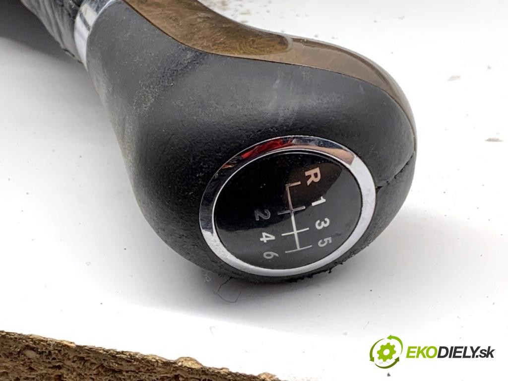 MERCEDES-BENZ S212 Kombi 2012 100 kW E 200 CDI / BlueTEC (212.205, 212.206) 2143 Kulisa  (Rýchlostná páka (kulisa))