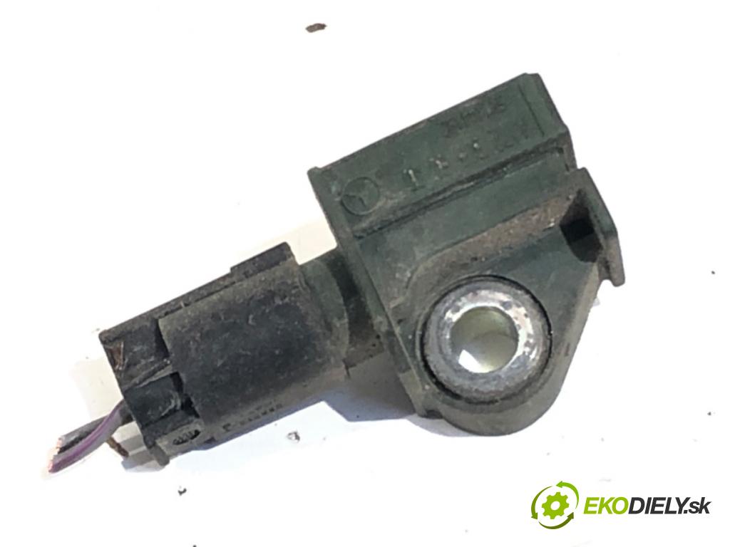 MERCEDES-BENZ S212 Kombi 2012 100 kW E 200 CDI / BlueTEC (212.205, 212.206) 2143 Snímač nárazu A1729056000 (Snímač nárazu)