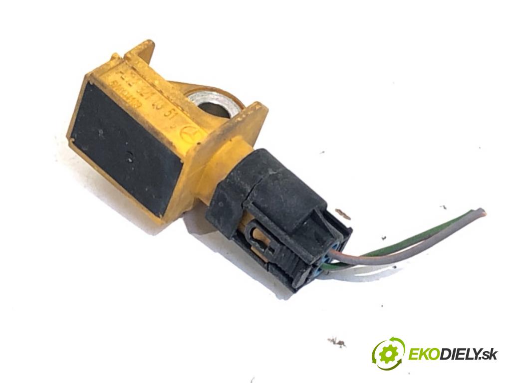 MERCEDES-BENZ S212 Kombi 2012 100 kW E 200 CDI / BlueTEC (212.205, 212.206) 2143 Snímač nárazu A2128210351 (Snímač nárazu)