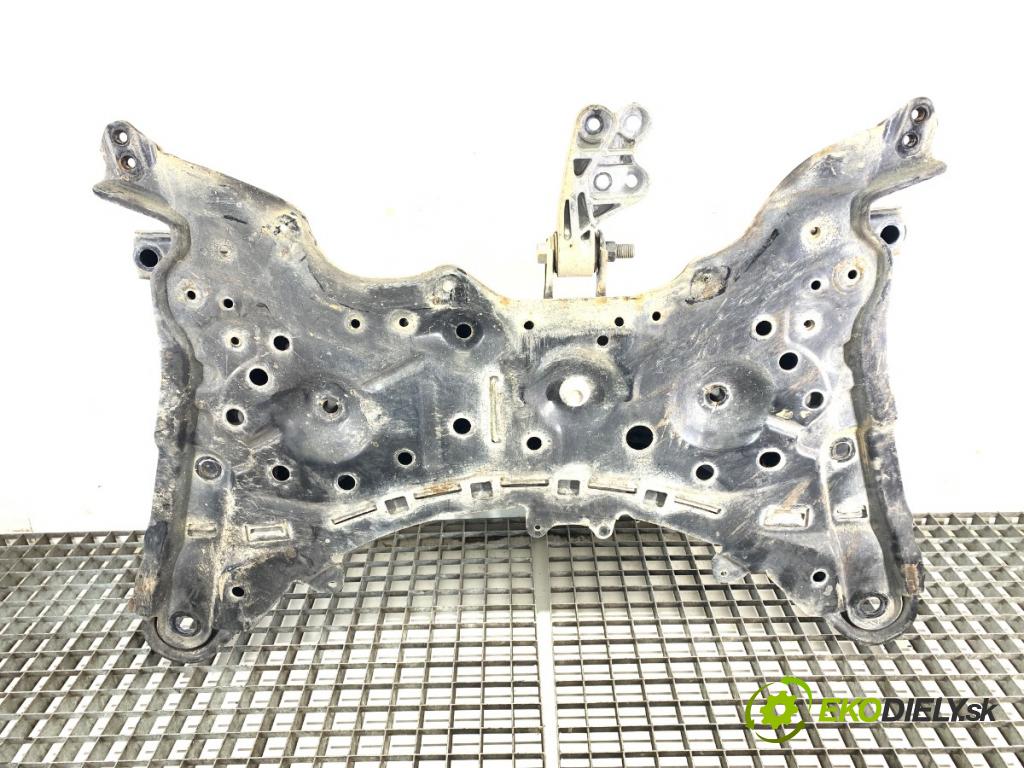 TOYOTA COROLLA E21 sedan 2020 72 kW 1.8 VVTi Hybrid (ZWE211, MZEA12) 1798 Výstuha pod Motor  (Výstuhy predné)