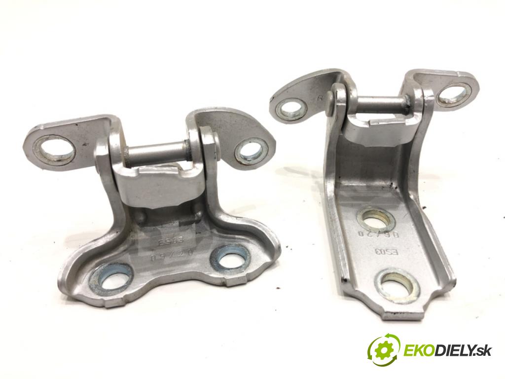 TOYOTA COROLLA E21 sedan 2020 72 kW 1.8 VVTi Hybrid (ZWE211, MZEA12) 1798 Záves Dvere zad pravy 