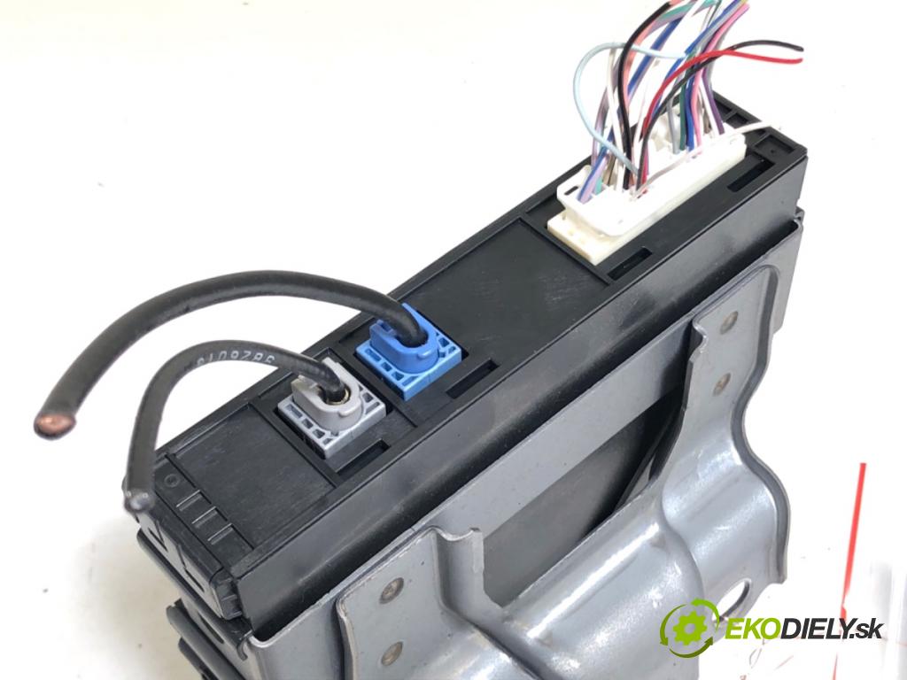 TOYOTA COROLLA E21 sedan 2020 72 kW 1.8 VVTi Hybrid (ZWE211, MZEA12) 1798 Modul telefónu 86740-12041 (Riadiaca jednotka ostatné)