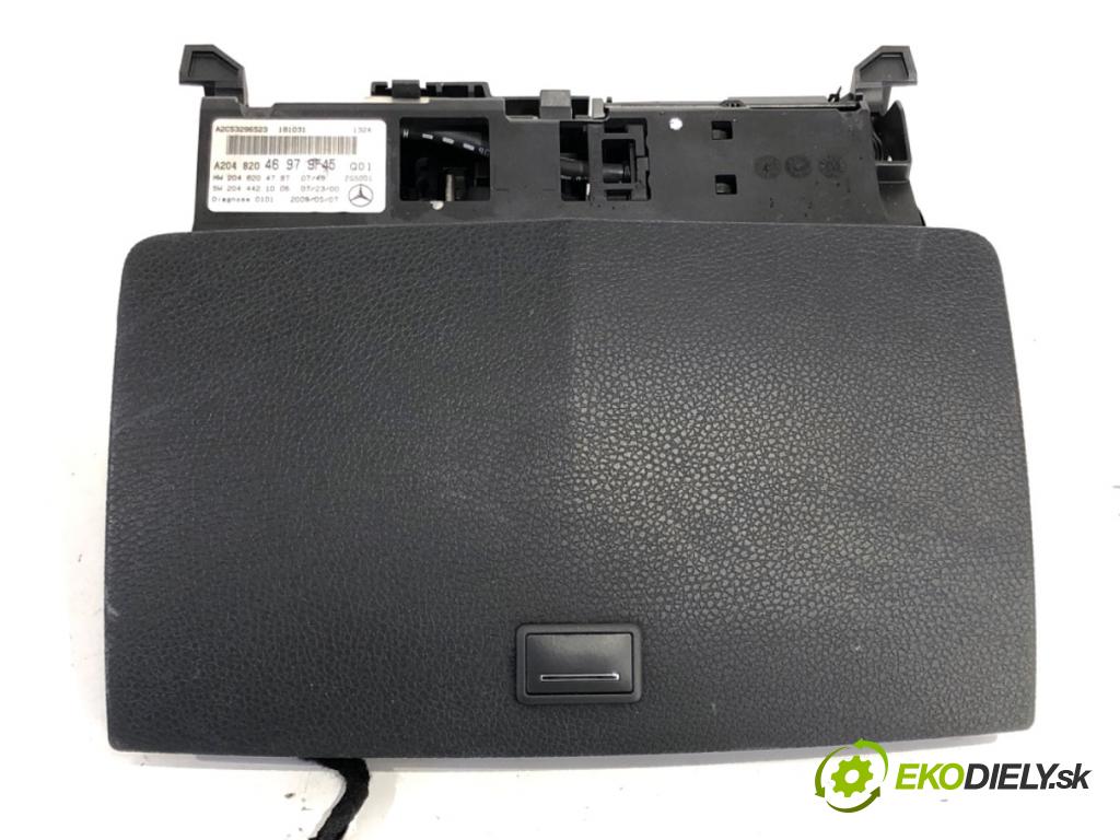 MERCEDES-BENZ S204 Kombi 2008 135 kW C 200 Kompressor (204.241) 1796 Dislpej A2048204697 (Prístrojová doska)