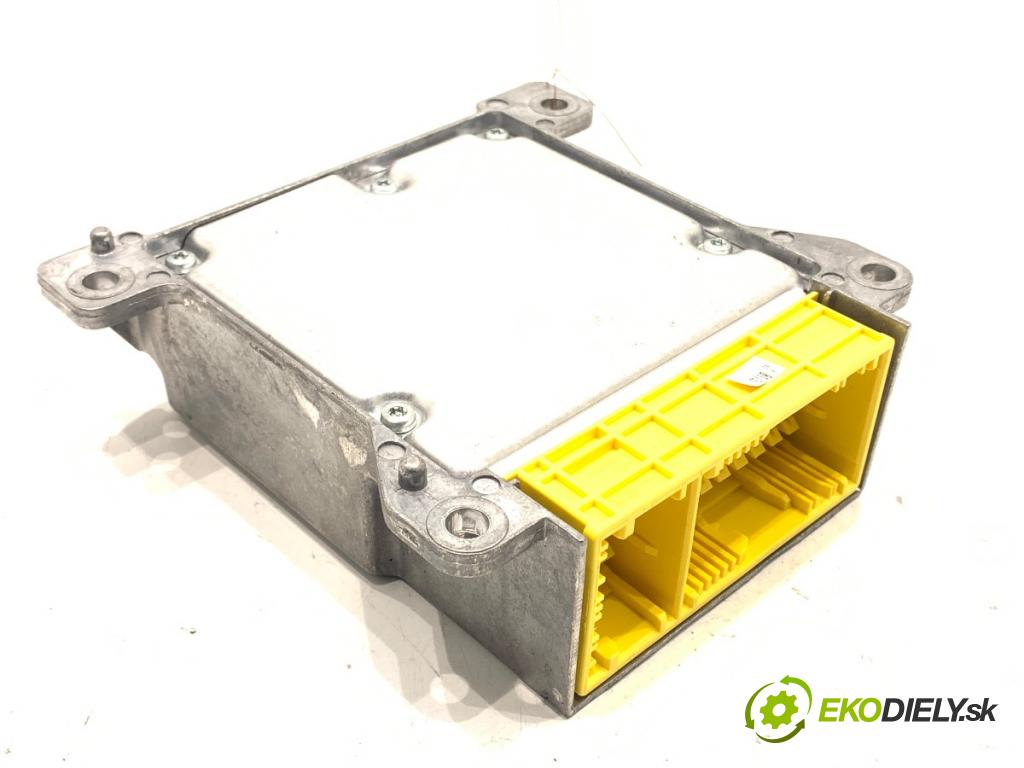 MERCEDES-BENZ S204 Kombi 2008 135 kW C 200 Kompressor (204.241) 1796 senzor airbag A2049012604 (Snímač)