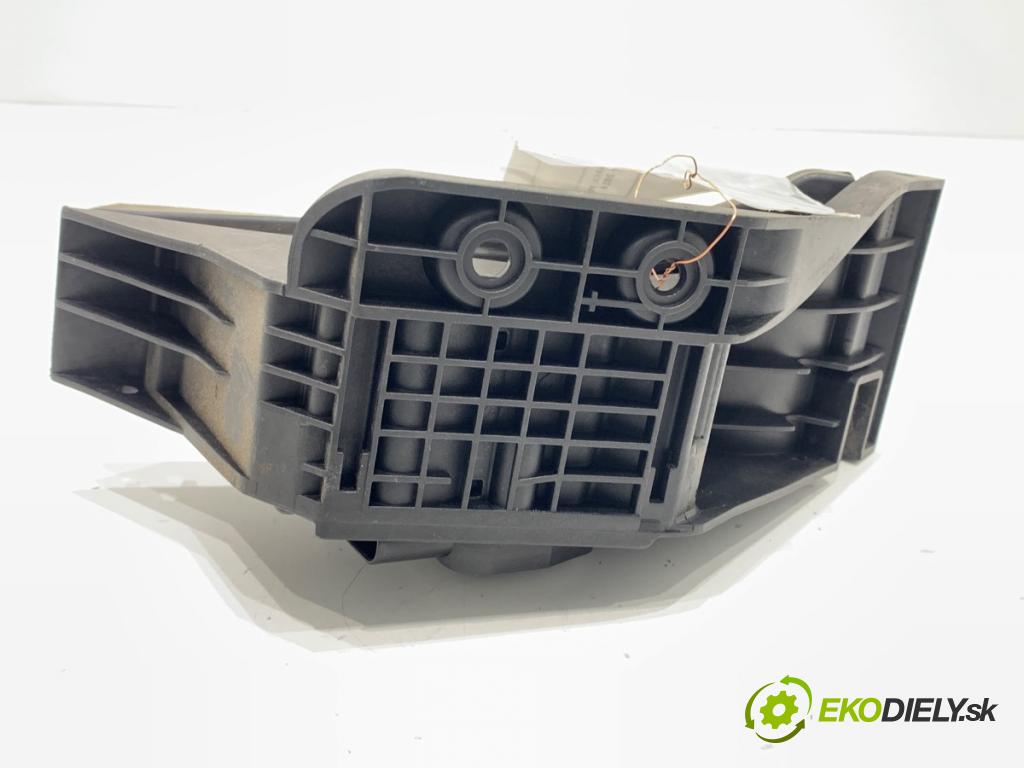 MERCEDES-BENZ S204 Kombi 2008 135 kW C 200 Kompressor (204.241) 1796 Potenciometer plynu A2043000004 (Potenciometer plynového pedálu)