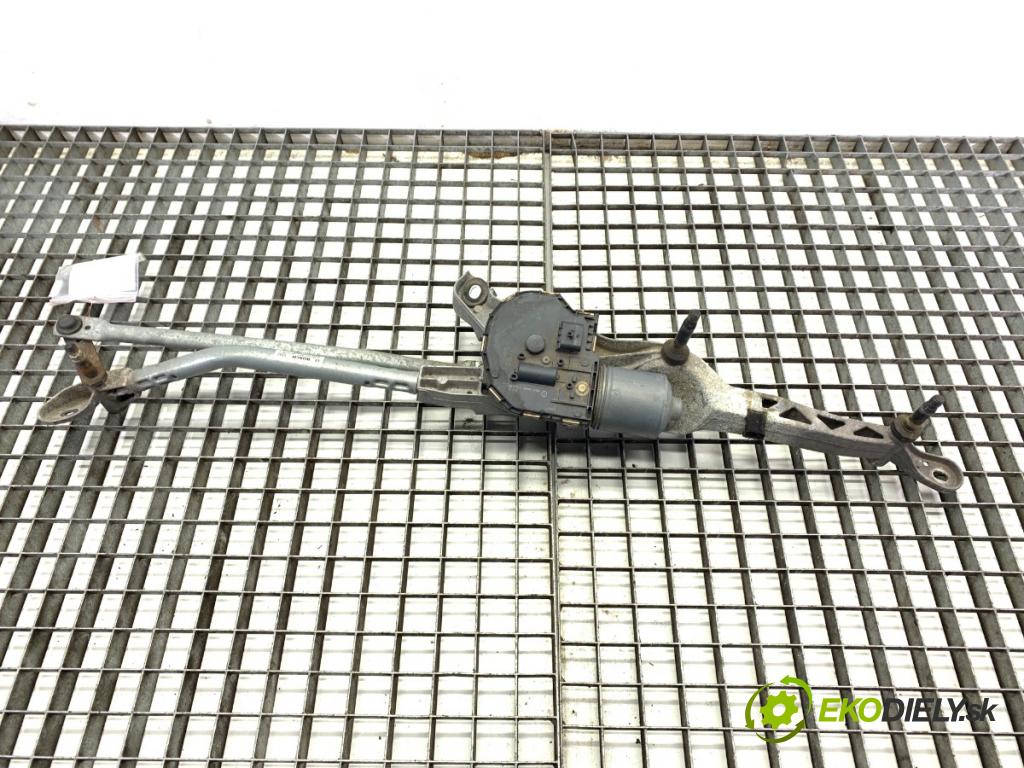 MERCEDES-BENZ S204 Kombi 2008 135 kW C 200 Kompressor (204.241) 1796 Mechanizmus stieračov predný A2048201040 (Motorček stieračov predný)