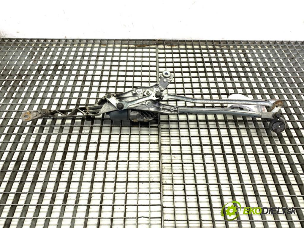 MERCEDES-BENZ S204 Kombi 2008 135 kW C 200 Kompressor (204.241) 1796 Mechanizmus stieračov predný A2048201040 (Motorček stieračov predný)