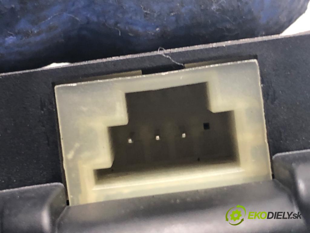 MERCEDES-BENZ S204 Kombi 2008 135 kW C 200 Kompressor (204.241) 1796 Snímač dažďa A2048704926 (Snímač dažďa)