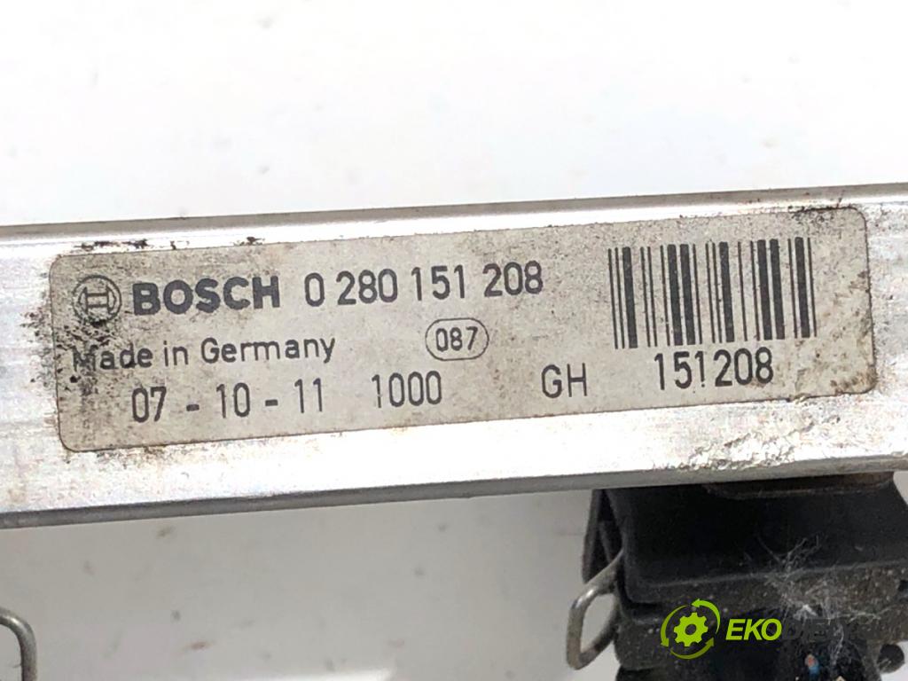 OPEL ASTRA H liftback 2005 66 kW 1.4 (L08) 1364 Lišta vstrekovacia 0280151208 (Vstrekovacia lišta)