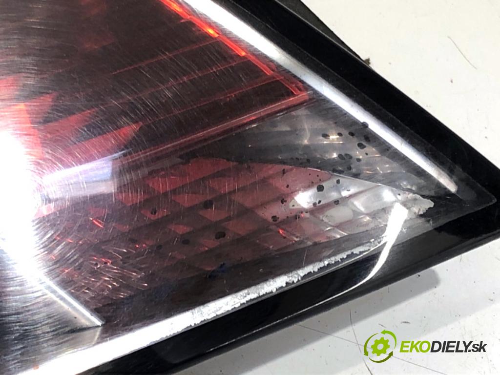 OPEL ASTRA H liftback 2005 66 kW 1.4 (L08) 1364 světlo levý zadní část