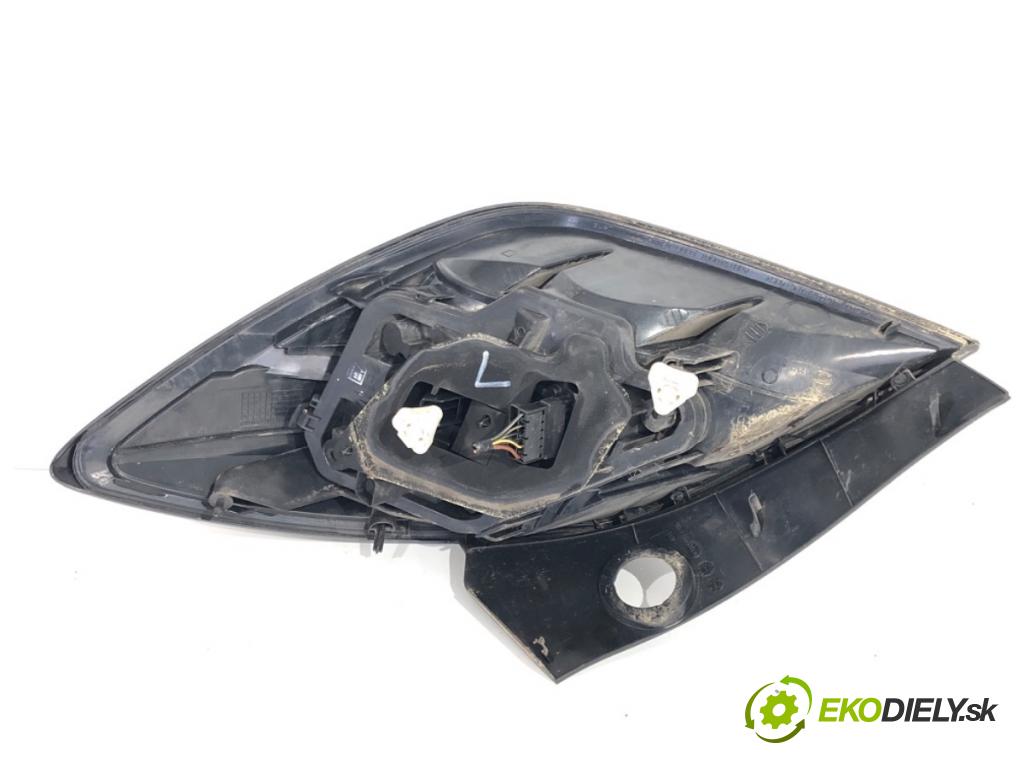 OPEL ASTRA H liftback 2005 66 kW 1.4 (L08) 1364 světlo levý zadní část