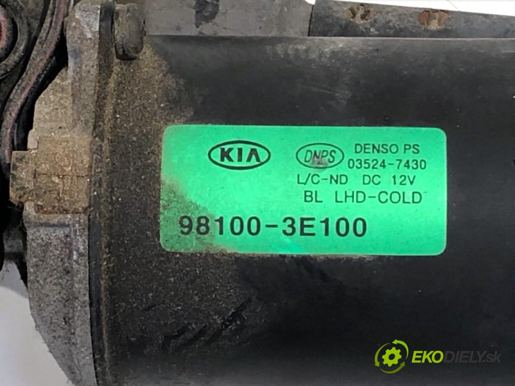 KIA SORENTO I SUV 2005 103 kW 2.5 CRDi 2497 Mechanizmus stieračov predný 98100-3E100 (Motorček stieračov predný)