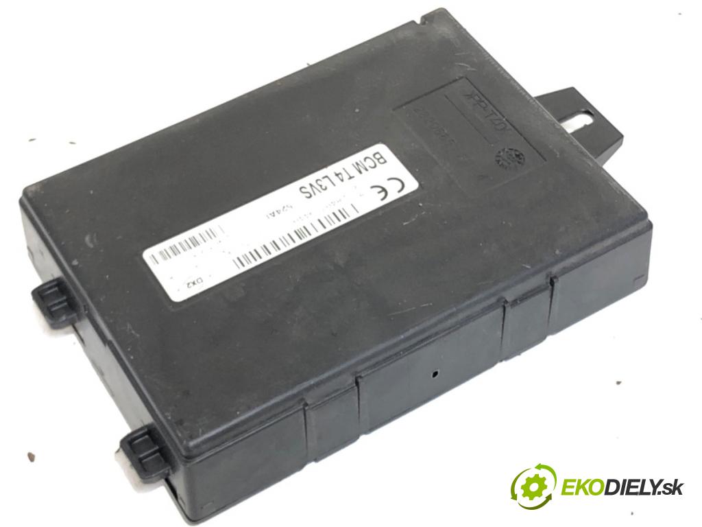 RENAULT TWINGO III liftback 2018 66 kW 0.9 TCe 90 898 Modul BCM 284B15944R (Riadiaca jednotka ostatné)