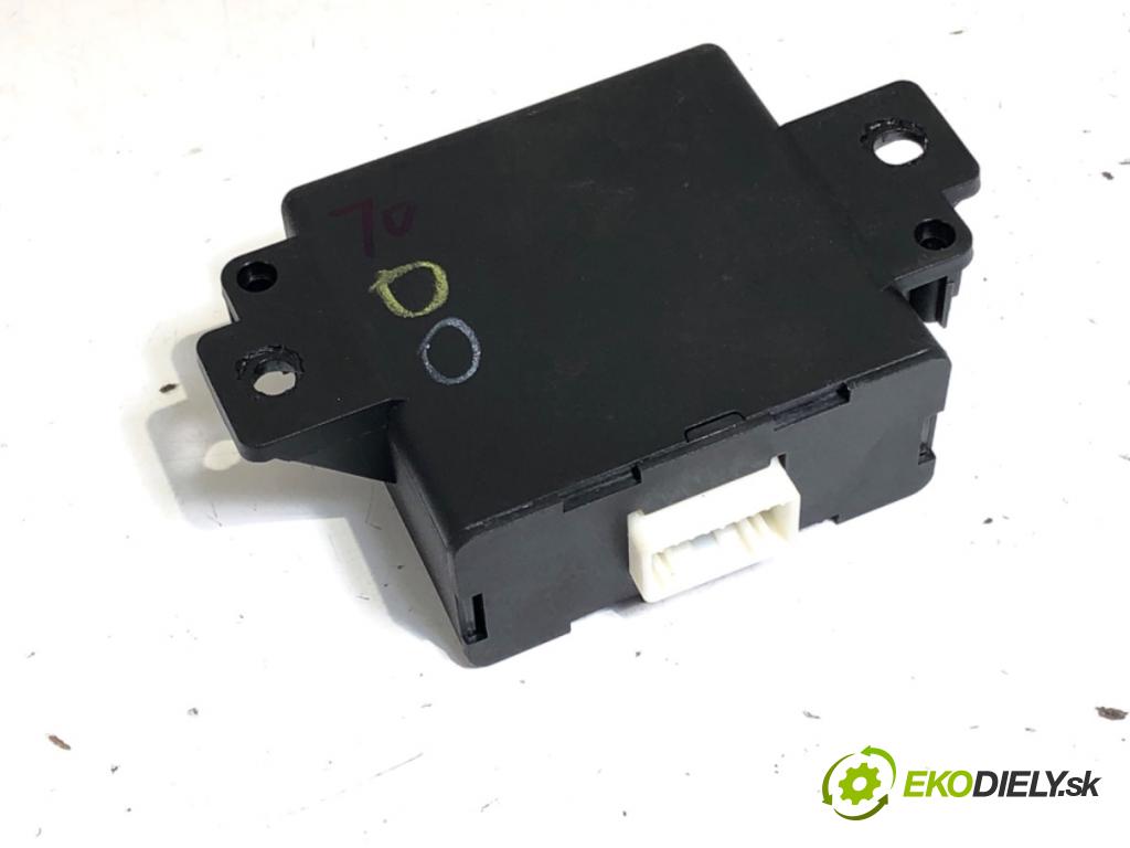 RENAULT TWINGO III liftback 2018 66 kW 0.9 TCe 90 898 Modul PDC 259902656R (Riadiaca jednotka ostatné)