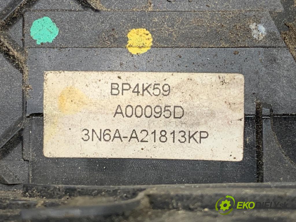 MAZDA 3 liftback 2006 77 kW 1.6 (BK14) 1598 zámok dveře levý přední část 3N6A-A21813KP