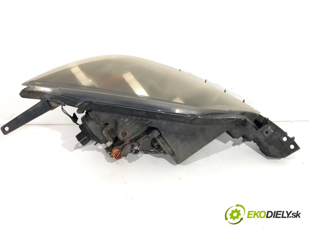 MAZDA 3 liftback 2006 77 kW 1.6 (BK14) 1598 Svetlomet ľavy predný