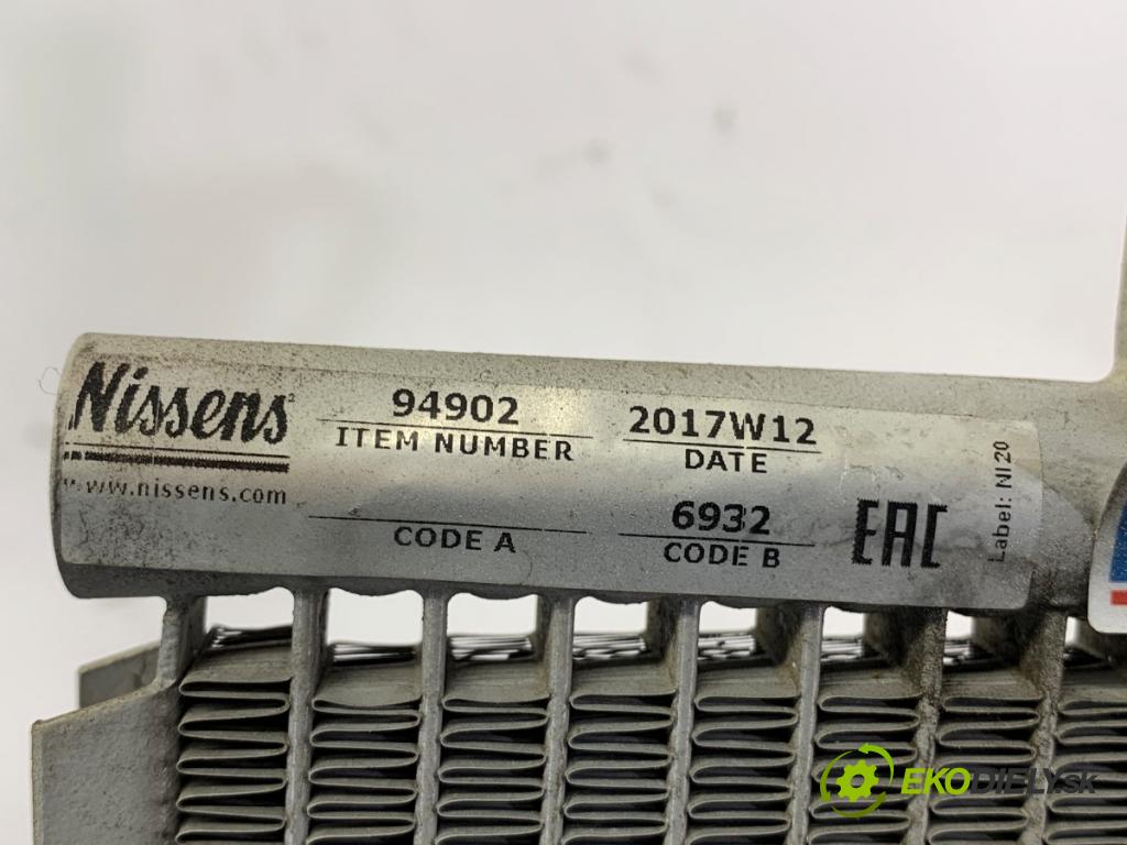 MAZDA 3 liftback 2006 77 kW 1.6 (BK14) 1598 Chladič klimatizácie  (Chladič klimatizácie)