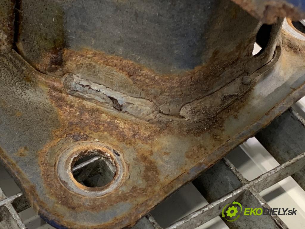 MAZDA 3 liftback 2006 77 kW 1.6 (BK14) 1598 Výstuha nárazníka predný  (Výstuhy predné)