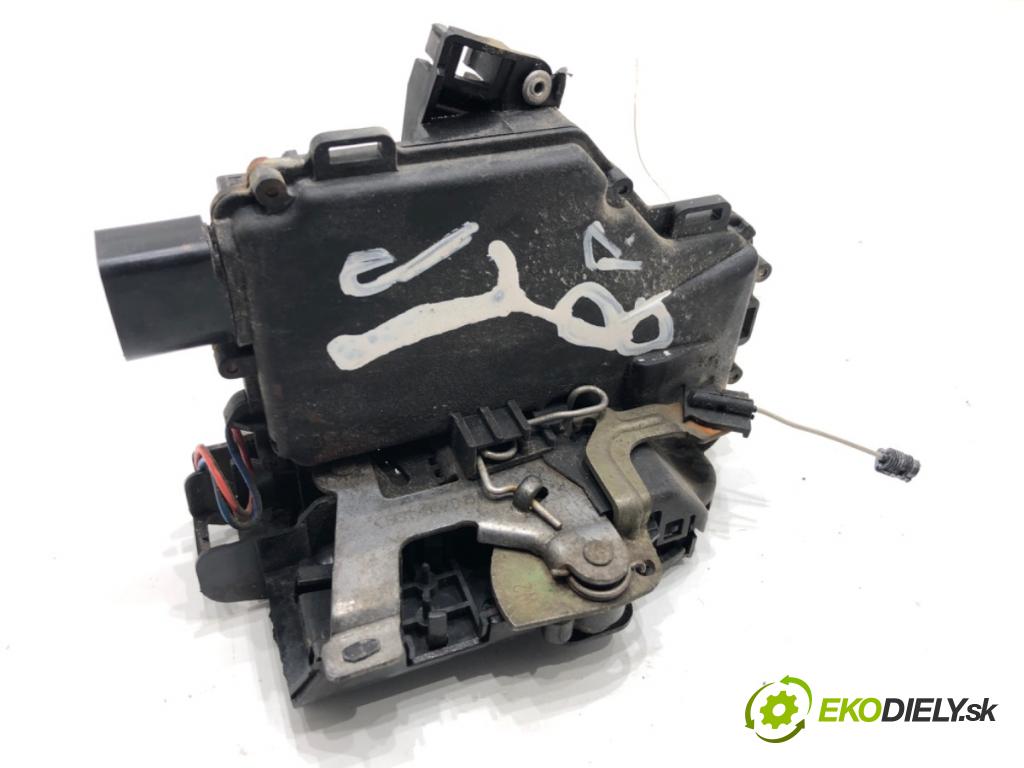 VW BORA Kombi 2001 96 kW 1.9 TDI 4motion 1896 zámok dveře levý přední část