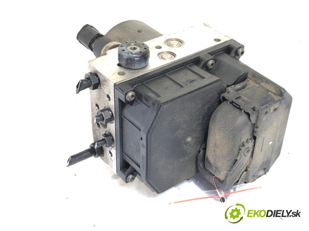 AUDI A4 B6 sedan 2004 96 kW 1.9 TDI 1896 pumpa ABS 8E0614517 (Pumpa ABS)