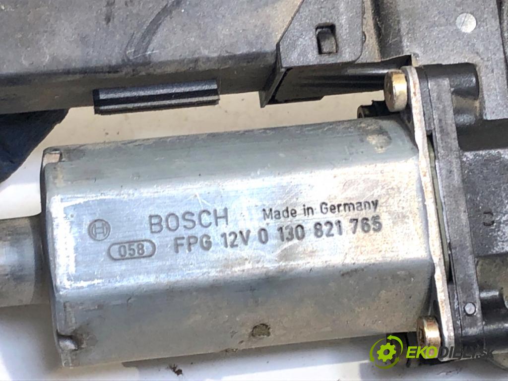 AUDI A4 B6 sedan 2004 96 kW 1.9 TDI 1896 motor sťahovaní okna pravý přední část 8E1959801