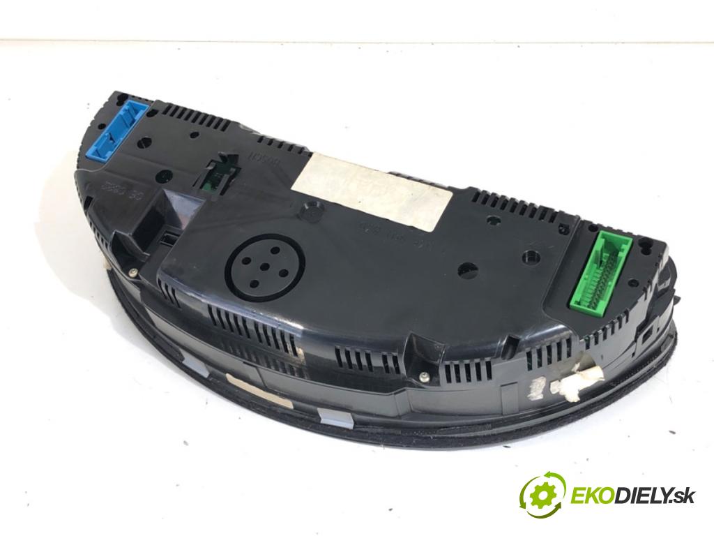 AUDI A4 B6 sedan 2004 96 kW 1.9 TDI 1896 Prístrojovka (Prístrojová doska)