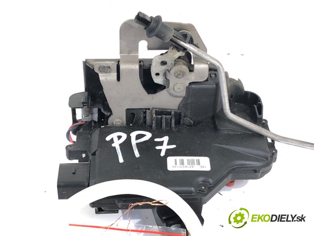 AUDI A2 liftback 2002 55 kW 1.4 1390 zámok dveře pravý přední část 8Z1837016E