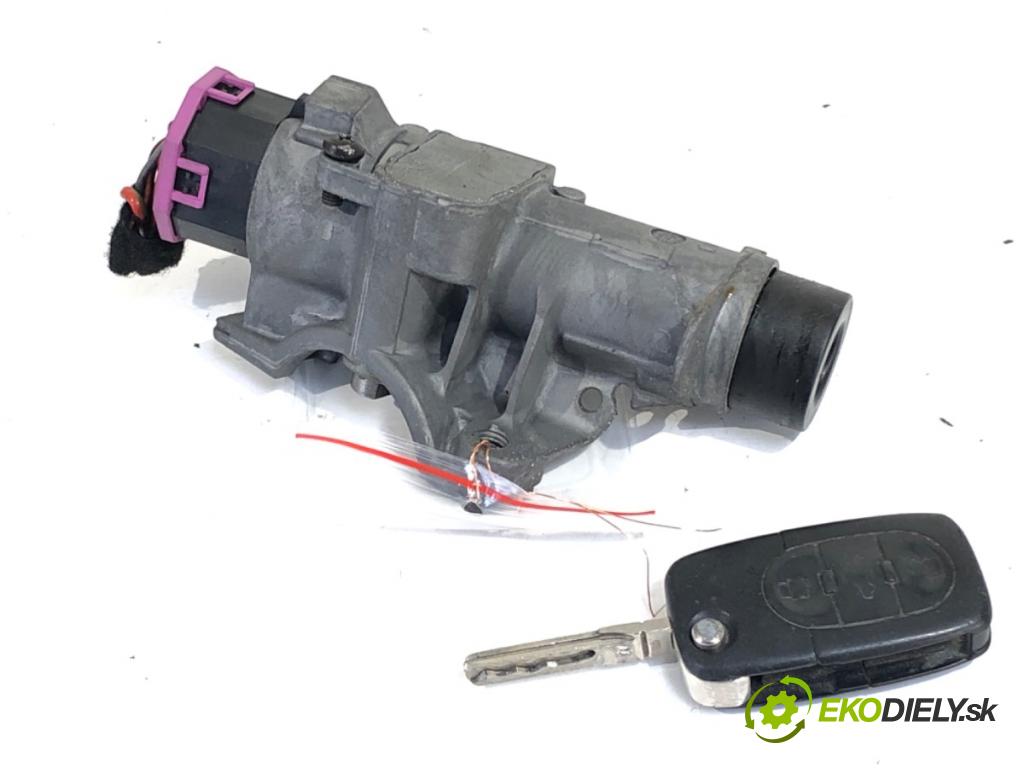 AUDI A2 liftback 2002 55 kW 1.4 1390 spinačka 4B0905851C (Spínacia skrinka)