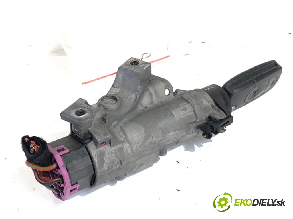 AUDI A2 liftback 2002 55 kW 1.4 1390 spinačka 4B0905851C (Spínacia skrinka)