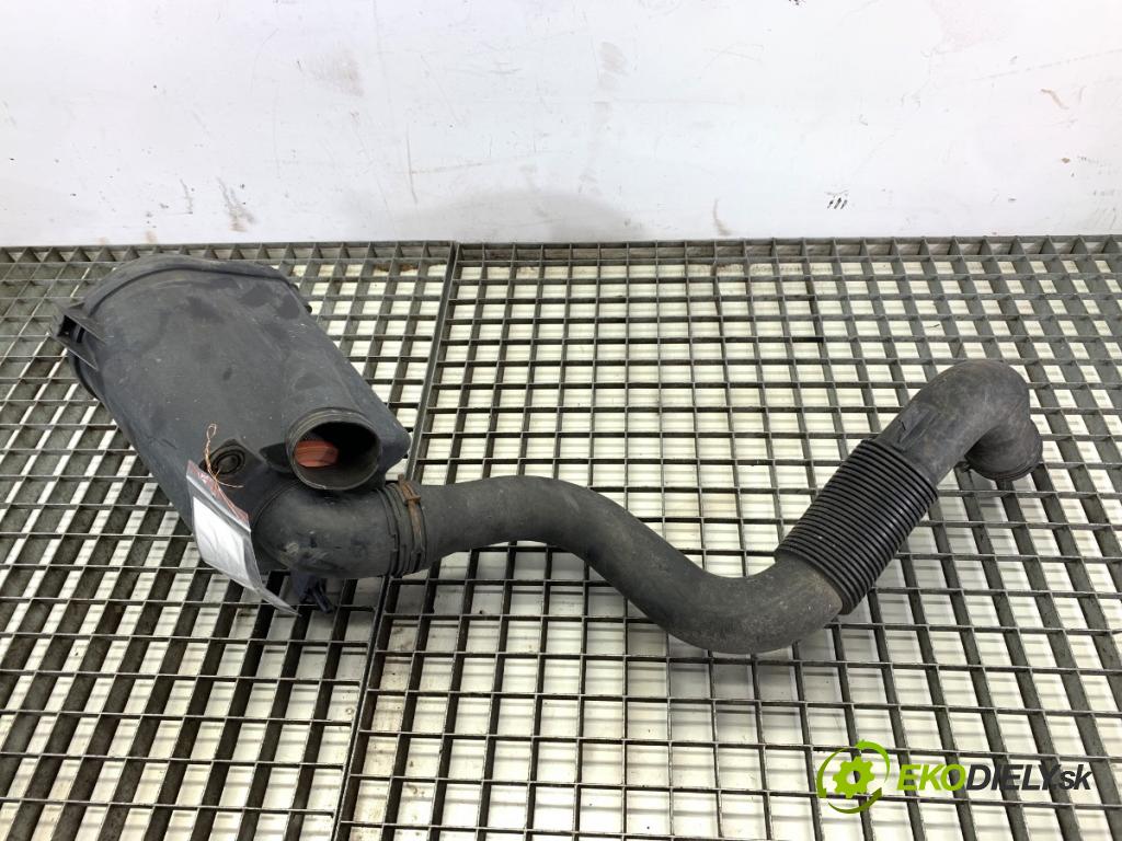 AUDI A2 liftback 2002 55 kW 1.4 1390 Obal filtra vzduchu 8Z0129607C (Obal vzduchového filtra)