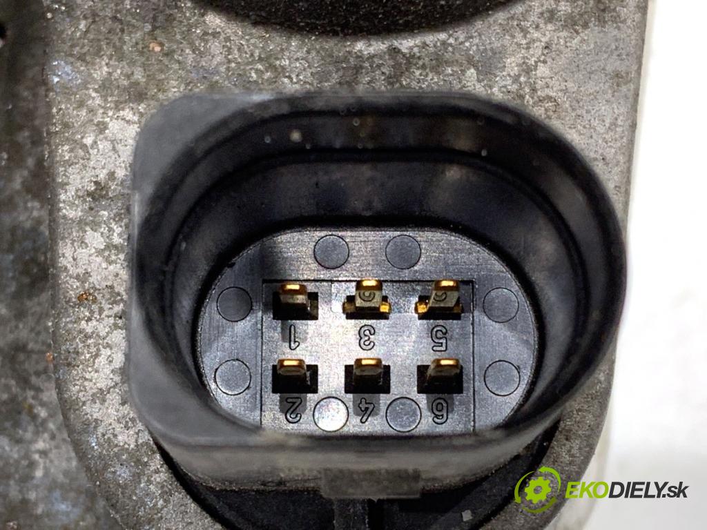 AUDI A2 liftback 2002 55 kW 1.4 1390 Škrtiaca klapka 036133062N (Škrtiaca klapka)