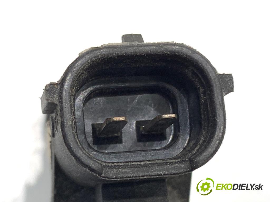 AUDI A2 liftback 2002 55 kW 1.4 1390 Lišta vstrekovacia 036906031M (Vstrekovacia lišta)