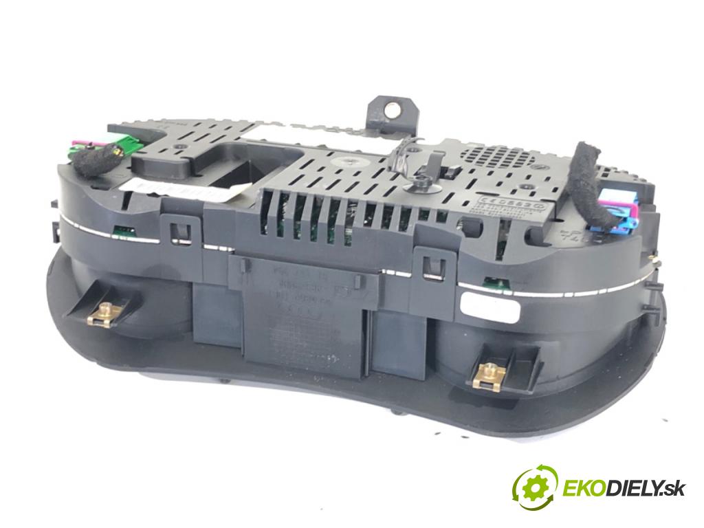 AUDI A2 liftback 2002 55 kW 1.4 1390 Prístrojovka 8Z0920901 (Prístrojová doska)