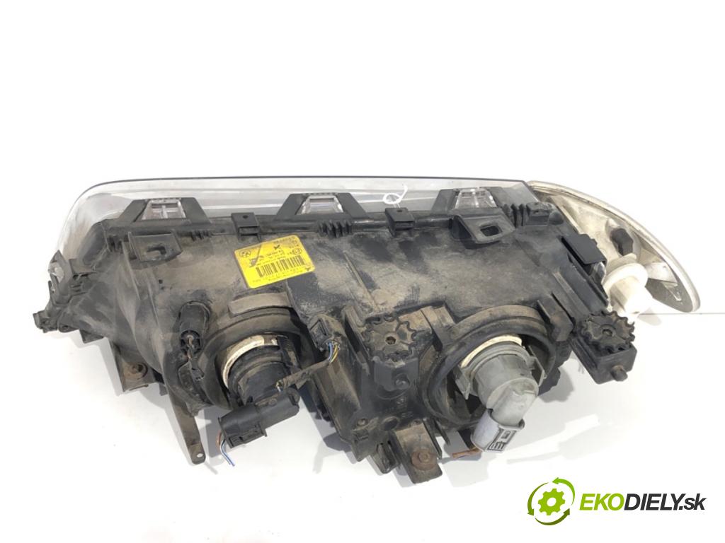 BMW E46 Kombi 2001 100 kW 320 d 1951 Svetlomet pravy predný 6902746