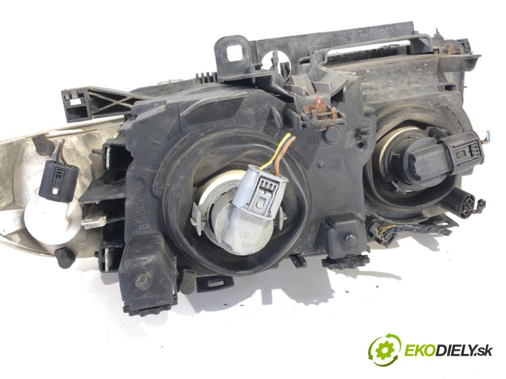 BMW E46 Kombi 2001 100 kW 320 d 1951 Svetlomet pravy predný 6902746