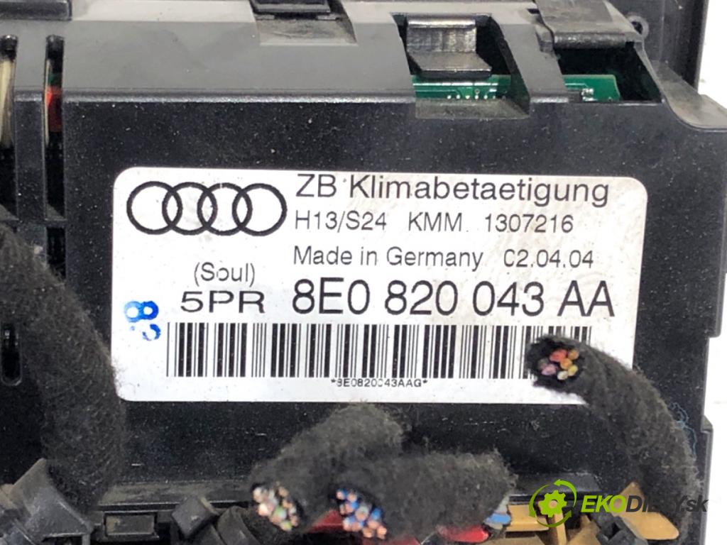 AUDI A4 B6 sedan 2001 96 kW 1.9 TDI 1896 Panel ovládania kúrenia 8E0820043AA (Prepínacie páčky pod volantom)
