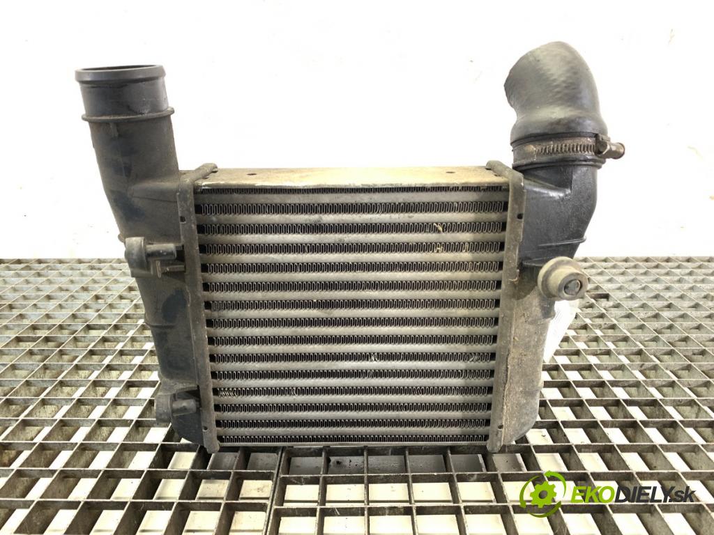 AUDI A4 B6 sedan 2001 96 kW 1.9 TDI 1896 intercooler 8E0145805F (Intercooler (chladič nasávaného vzduchu))