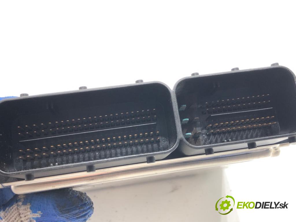 BMW E60 sedan 2004 130 kW 525 d 2497 riadiaca jednotka Motor 7796637 (Riadiaca jednotka)