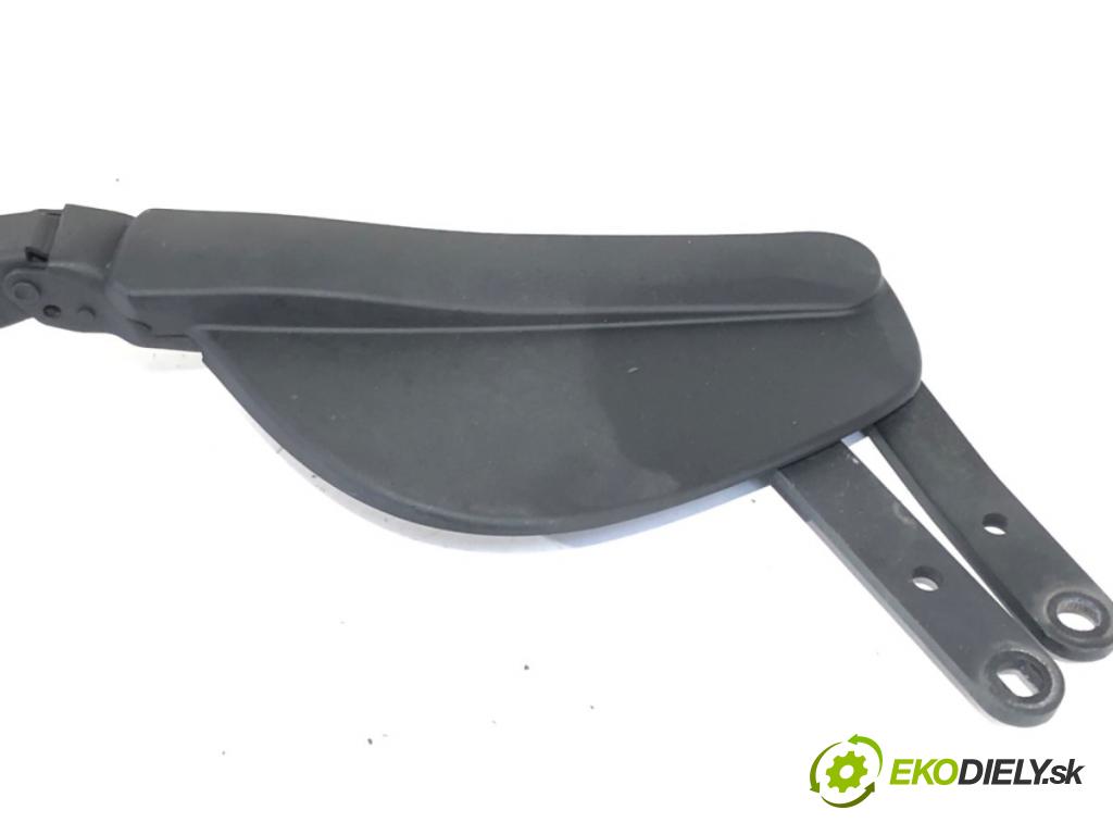 BMW E60 sedan 2004 130 kW 525 d 2497 ramena stěrače přední část pravé 7035103