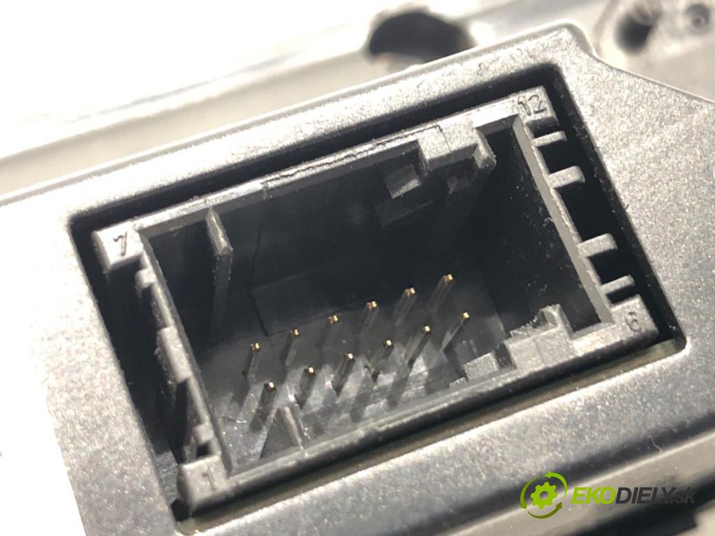 BMW E60 sedan 2004 130 kW 525 d 2497 Panel ovládania kúrenia 6956827 (Prepínacie páčky pod volantom)