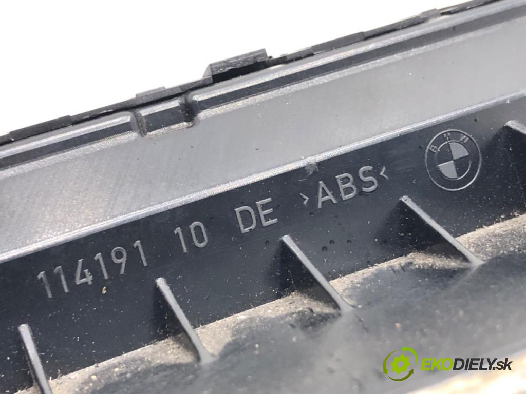 BMW E60 sedan 2004 130 kW 525 d 2497 Panel ovládania kúrenia 6956827 (Prepínacie páčky pod volantom)