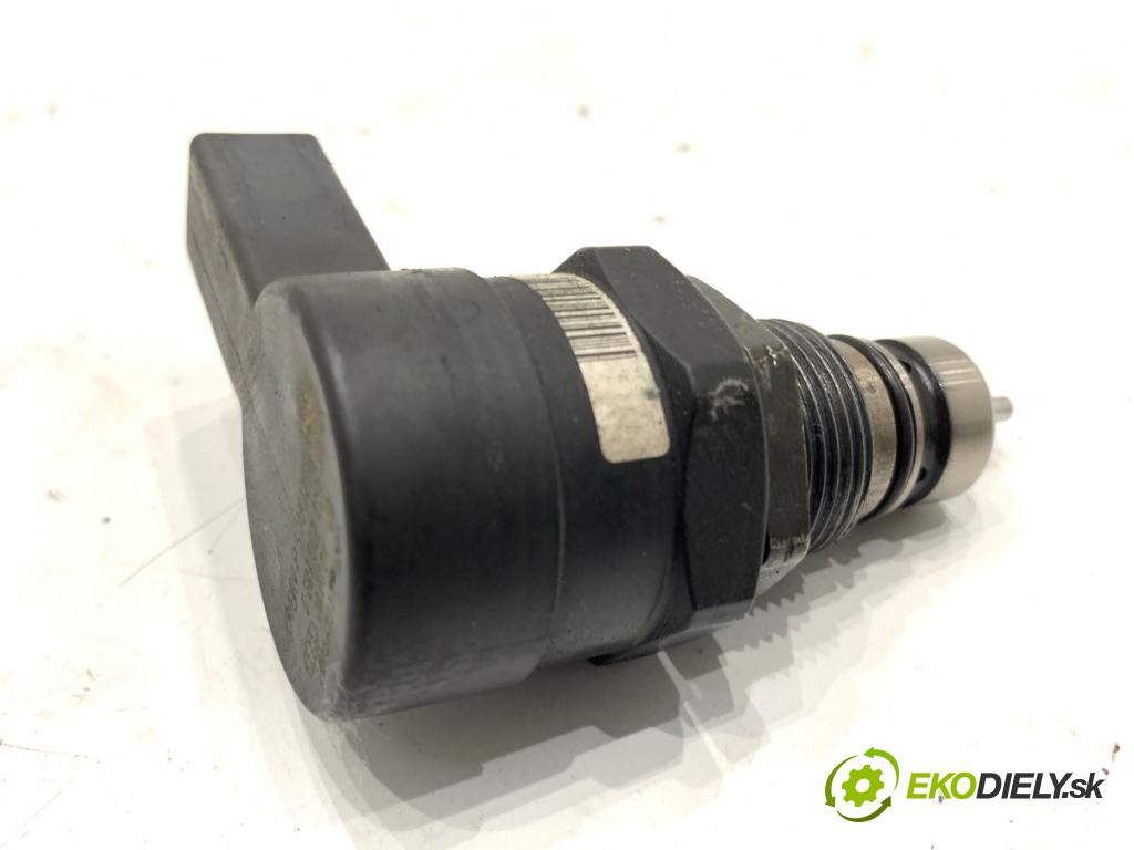 BMW E60 sedan 2004 130 kW 525 d 2497 Snímač tlaku paliva 0281002481 (Snímač)