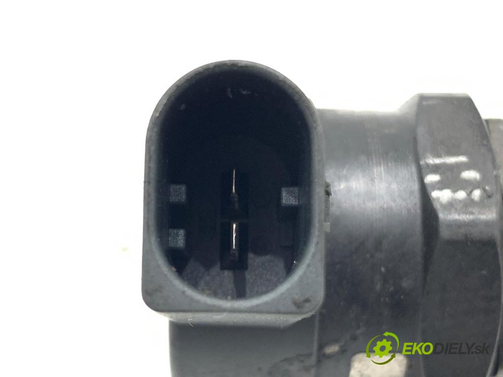 BMW E60 sedan 2004 130 kW 525 d 2497 Snímač tlaku paliva 0281002481 (Snímač)